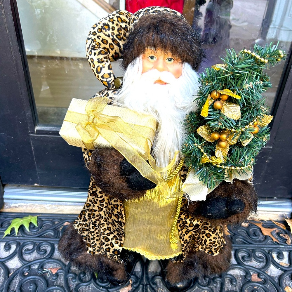 Handmade Santa in Cheetah Theme